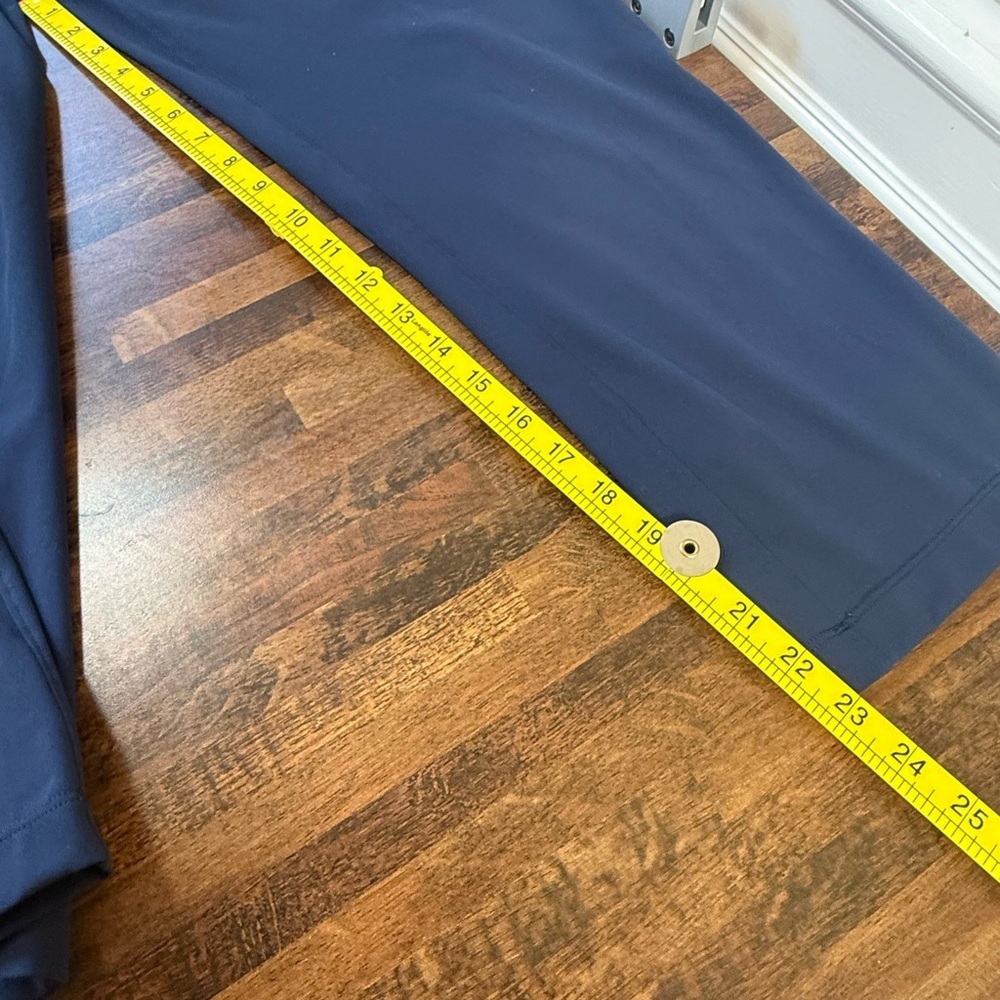 Lululemon On the Fly Crop 23" True Navy Pants Size 8 Straight leg - Picture 7 of 11